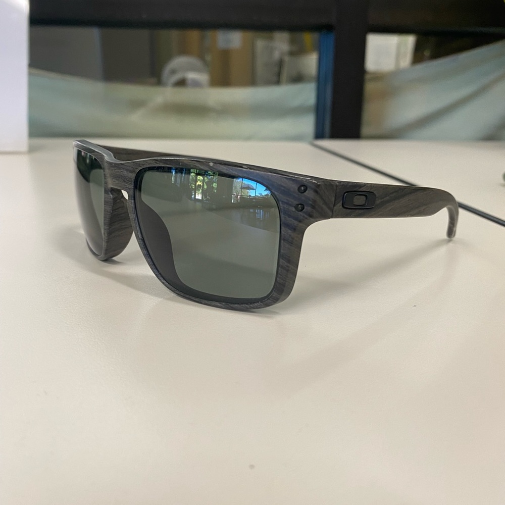 Oakley Holbrook woodgrain gray frame sunglasses men’s
